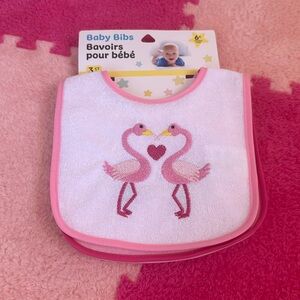 Set of 3 baby bibs NWT